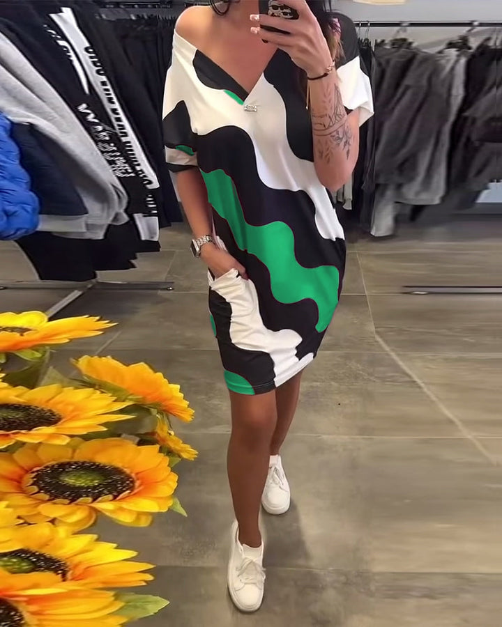 Mabel™ | Women’s V-Neck Dress with Wavy Print