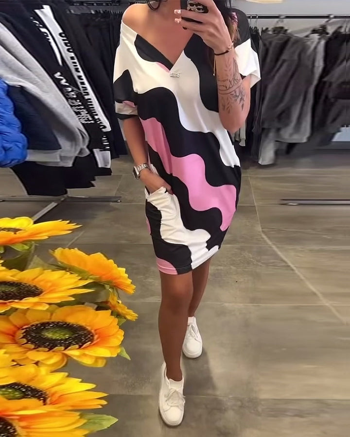 Mabel™ | Women’s V-Neck Dress with Wavy Print